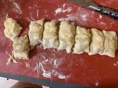 Sriuba su svogūnų ritiniais ir česnaku Žingsnis 13