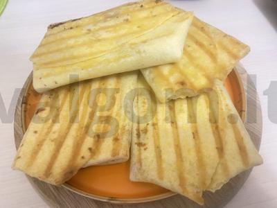 Namų šašlykas su šlaunies filė ir bekonu pagrindine nuotrauka