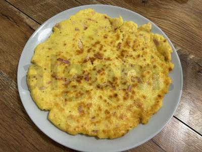 Bulvių blynas su šonine pagrindine nuotrauka