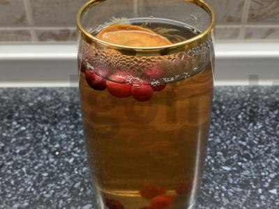 Džiovintų vaisių, cinamono, spanguolių ir rudųjų cukraus gėrimas Žingsnis 3