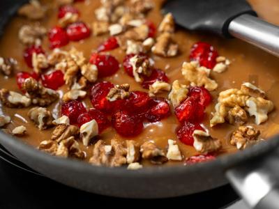 Saldžioji dešrelė su virintu kondensuotu pienu Žingsnis 2