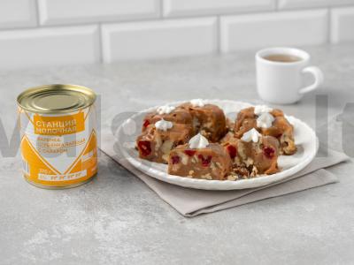 Saldžioji dešrelė su virintu kondensuotu pienu pagrindine nuotrauka