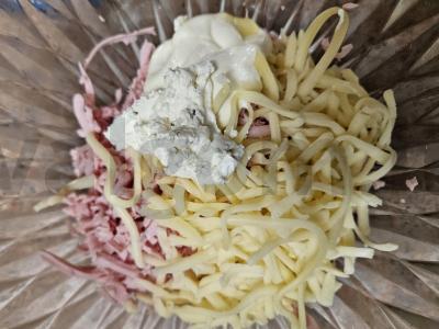 Krustingos tartaletės su dešra ir sūriu Žingsnis 1