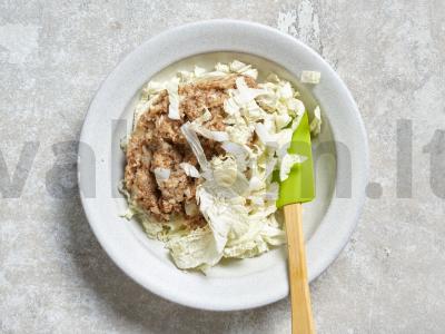 Cukinijų ritinys su kumpiu ir grybais Žingsnis 6