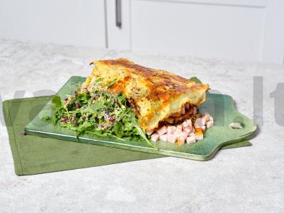 Cukinijų ritinys su kumpiu ir grybais pagrindine nuotrauka