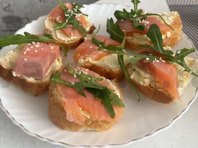 Užkandžių sumuštiniai „Žuvis“ pagrindine nuotrauka