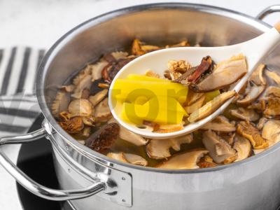 Rūkyto šoninės sriuba Žingsnis 1