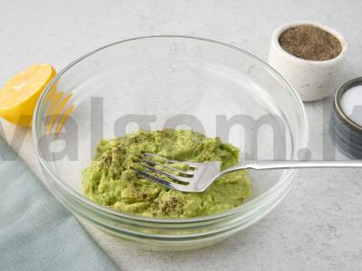 Bagetas su menkės kepenimis Žingsnis 3