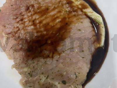 Kiaulienos kotletas su provanso žolelėmis pomidorų padaže Žingsnis 2