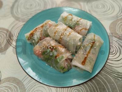 Užkandis ryžių popieriuje su raudona žuvimi Žingsnis 6