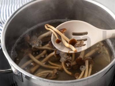 Kopūstų šarlotė Žingsnis 1