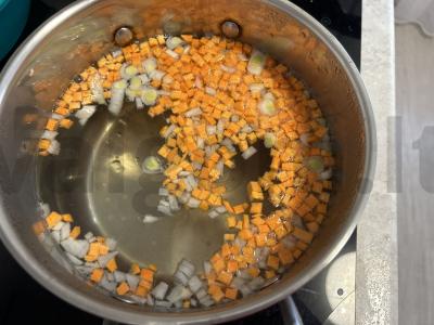 Grietinėlės sriuba su meatballs ir Briuselio kopūstais Žingsnis 2