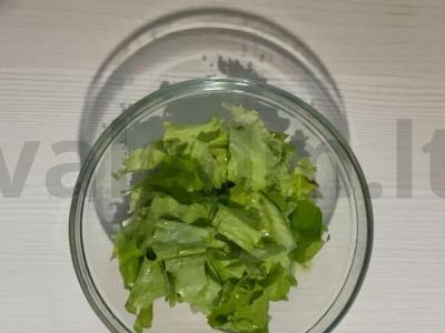 Salotos su vištiena, obuoliu ir avokadu vakarienei Žingsnis 2