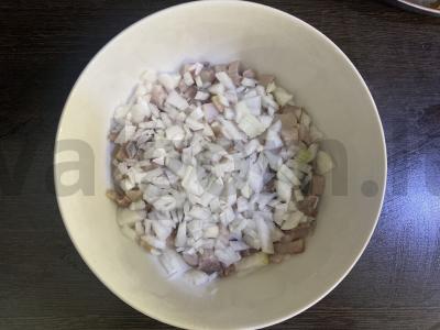 Silkė po šubomis su keptais daržovėmis Žingsnis 4