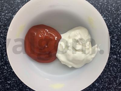 Pica su daržovėmis, mocarela ir sūriu Žingsnis 2