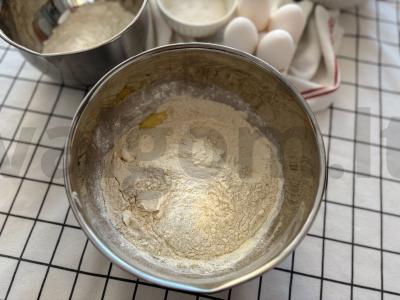 Trintas pyragas su mėlynėmis Žingsnis 3