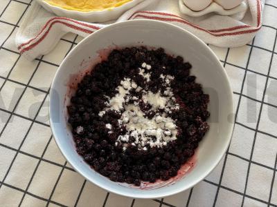 Trintas pyragas su mėlynėmis Žingsnis 8