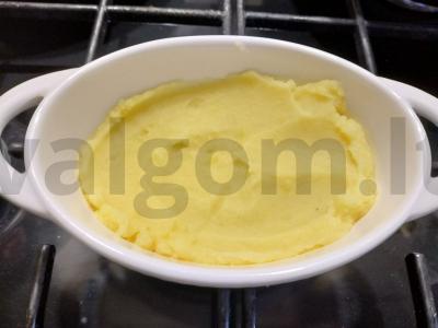 Bulvių-žuvies apkepas su grybais Žingsnis 2