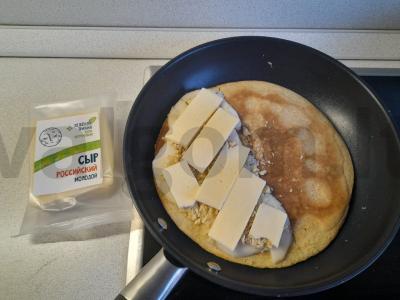 Saldus avižų blynas su sūriu, kriaušėmis ir graikiniais riešutais Žingsnis 4