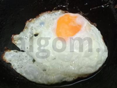 Tostai su varškės sūriu, avokadu, kiaušiniu ir ikrais Žingsnis 4