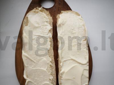 Karštas sumuštinis su rūkytomis vištienos krūtinėlėmis Žingsnis 1