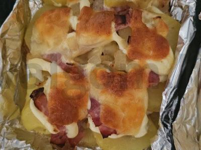 Tartiflette su bekonu, pabarstyta tarkuotu parmezanu Žingsnis 7