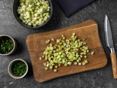 Šiltas salotas su kalmarais Žingsnis 2