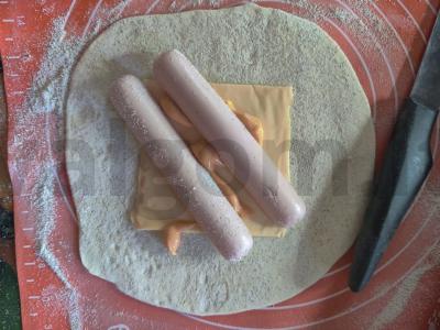 Sūrio valtinė su dešra pusryčiams Žingsnis 5