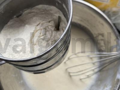 Šarlotė su kefyru Žingsnis 5