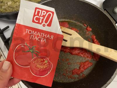 Žalioji pupelė pomidorų padaže su česnaku Žingsnis 2