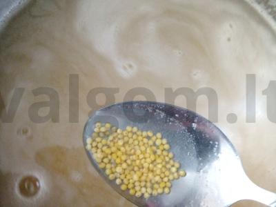 Pšenių košė su džiovintais slyvomis Žingsnis 1