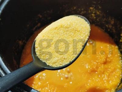 Moliūgų košė su kukurūzų kruopomis ir mangais Žingsnis 4