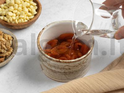 Velykiniai varškės sūreliai Žingsnis 1