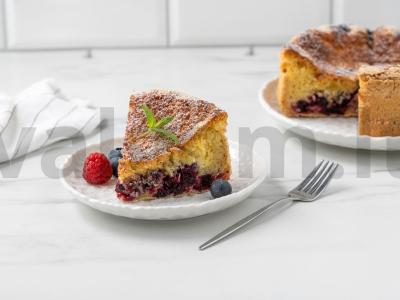 Paprastas pyragas su serbentais pagrindine nuotrauka