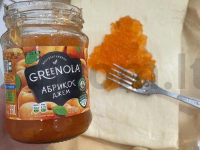 Abrikosų juostelės iš sluoksniuoto tešlos „Versalis“ Žingsnis 2