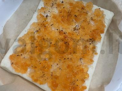 Abrikosų juostelės iš sluoksniuoto tešlos „Versalis“ Žingsnis 3