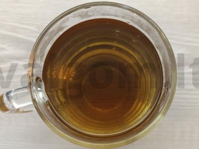 Gėrimas su erškėtuogėmis, džiovintomis slyvomis ir obuoliu pagrindine nuotrauka