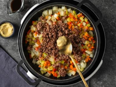 Faršas su bulvėmis keptuvėje Žingsnis 4