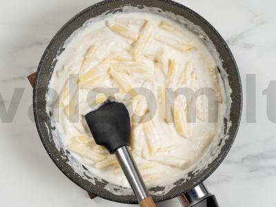 Makaronai grietinėlės padaže Žingsnis 5