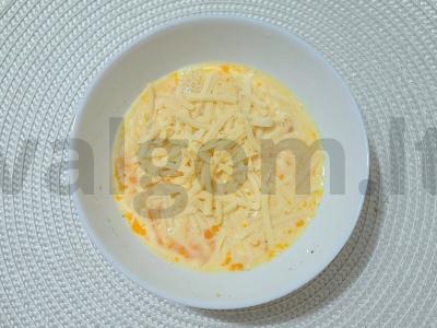Švelnus omletas su pupelėmis ir sūriu Žingsnis 3