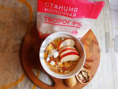 Varškės-obuolių apkepas prie arbatos pagrindine nuotrauka