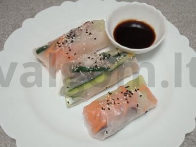 Vietnamietiški ritinėliai su aštuonkojais pagrindine nuotrauka