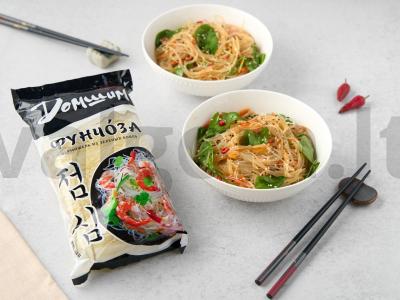 Paprastas stir-fry su funchoza ir daržovėmis pagrindine nuotrauka