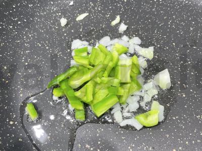 Makaronai „Spiralės“ su žaliu pipiru Žingsnis 6