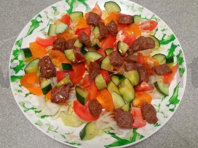 Salotas su kepta jautiena ir čili pipirais Žingsnis 8