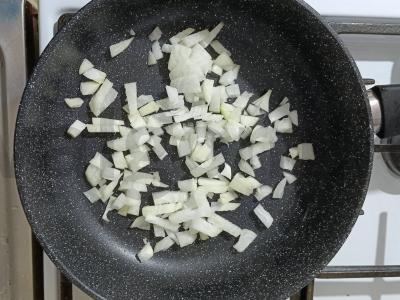 Sultinys su raugintais kopūstais ir dešrelėmis Žingsnis 2