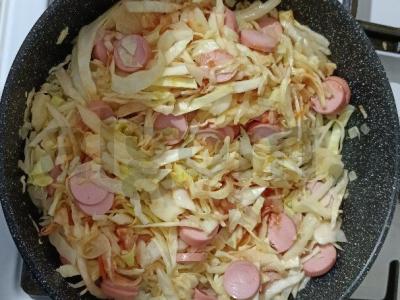 Sultinys su raugintais kopūstais ir dešrelėmis Žingsnis 7