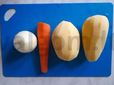 Kvapni konservuota skumbrės sriuba Žingsnis 1