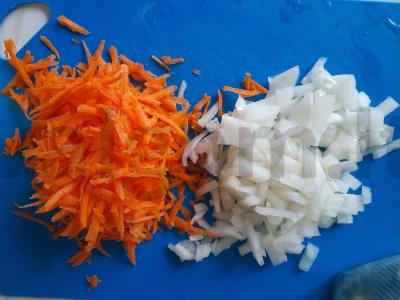 Kvapni konservuota skumbrės sriuba Žingsnis 3