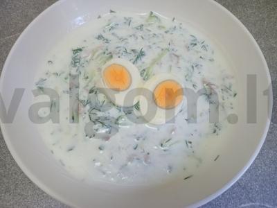 Okroška su kefyru, antis filė ir česnaku pagrindine nuotrauka